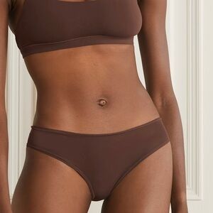 New Skims Fits Everybody Cheeky brief M